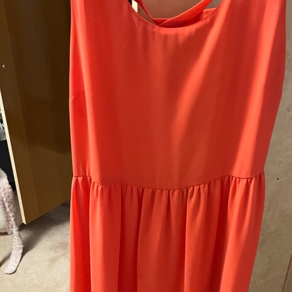 ( Like New )  Size 8 Dresses - Picture 4 of 6